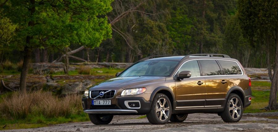  Volvo XC70 2013 года  (фото 9 из 13)